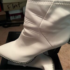 Ankle boot with heel